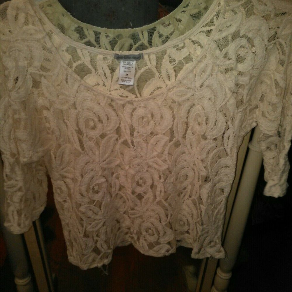 EUC Charlotte Russe Beautiful Lace Blouse SZ M
